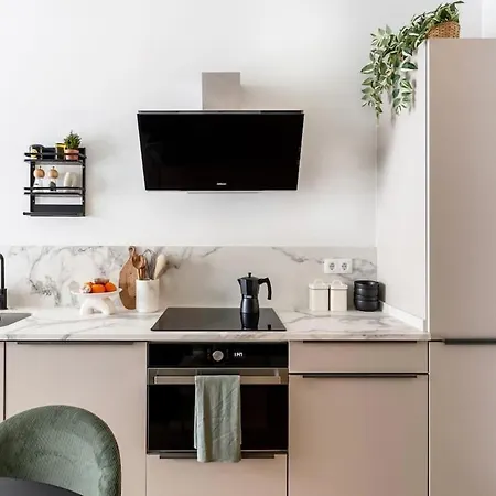 Apartment Stylish Ground Floor With Lots Of Comfort *