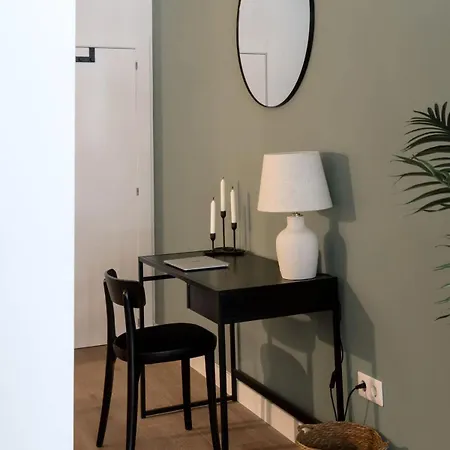 Apartment Stylish Ground Floor With Lots Of Comfort *