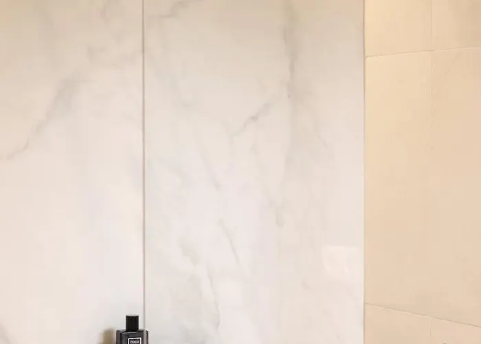 Stylish Near Old Town & Turia Park 瓦伦西亚